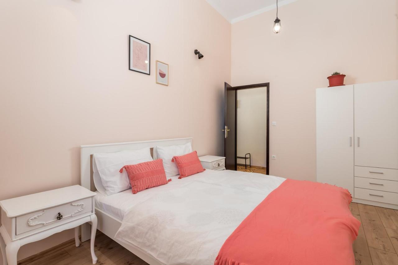Ferienwohnung Urban Jungle Central Apartman Opatija Exterior foto