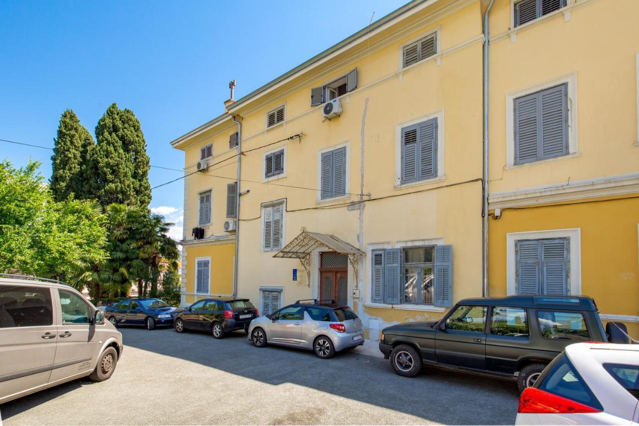 Ferienwohnung Urban Jungle Central Apartman Opatija Exterior foto
