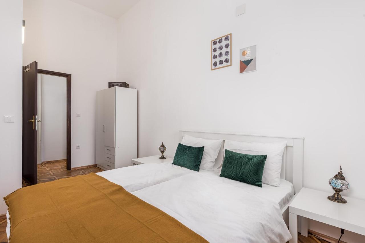 Ferienwohnung Urban Jungle Central Apartman Opatija Exterior foto